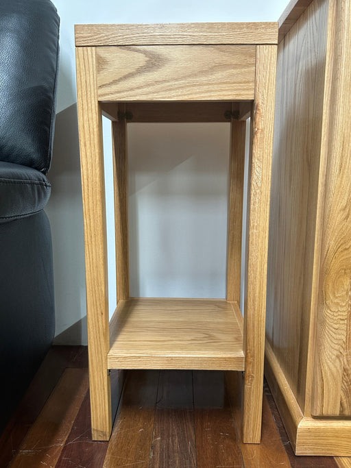 Oak Plant Stand (Clearance) - Direct Furniture Warehouse