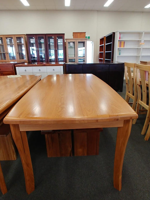 Oak Santros Dining Table (Clearance) - Direct Furniture Warehouse