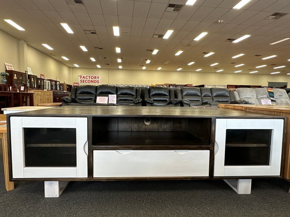 American Ash 2 Dr/ 1 Drw TV Unit (Clearance)