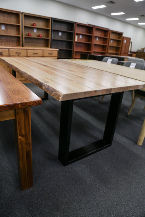 Raffles Dining Table - Direct Furniture Warehouse