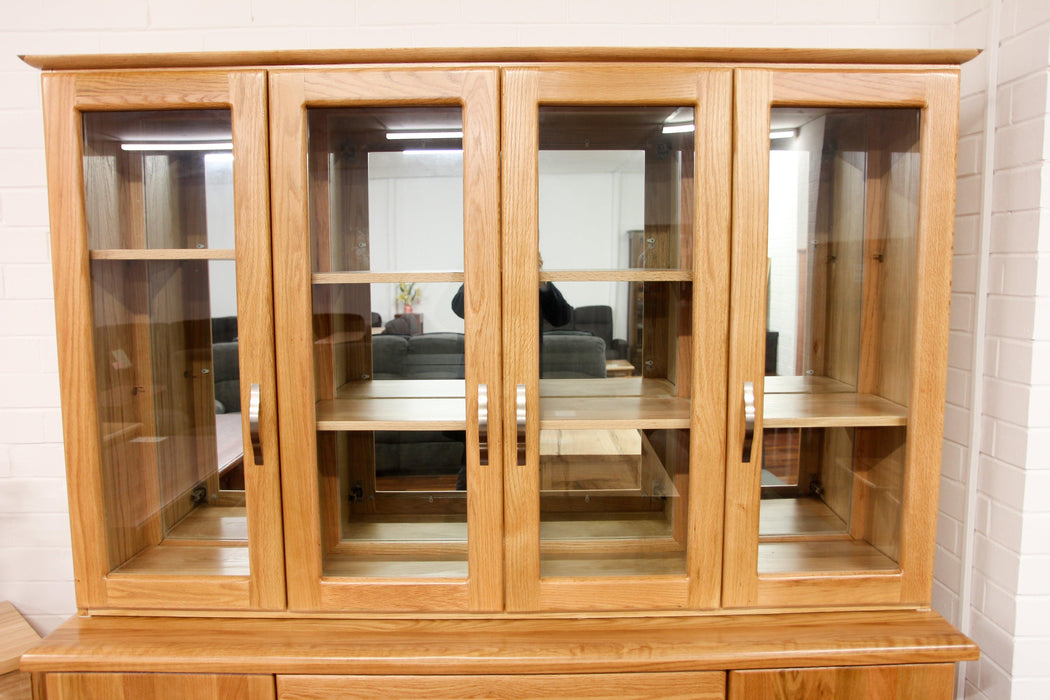 Santros Oak 4 Door Dresser - Direct Furniture Warehouse